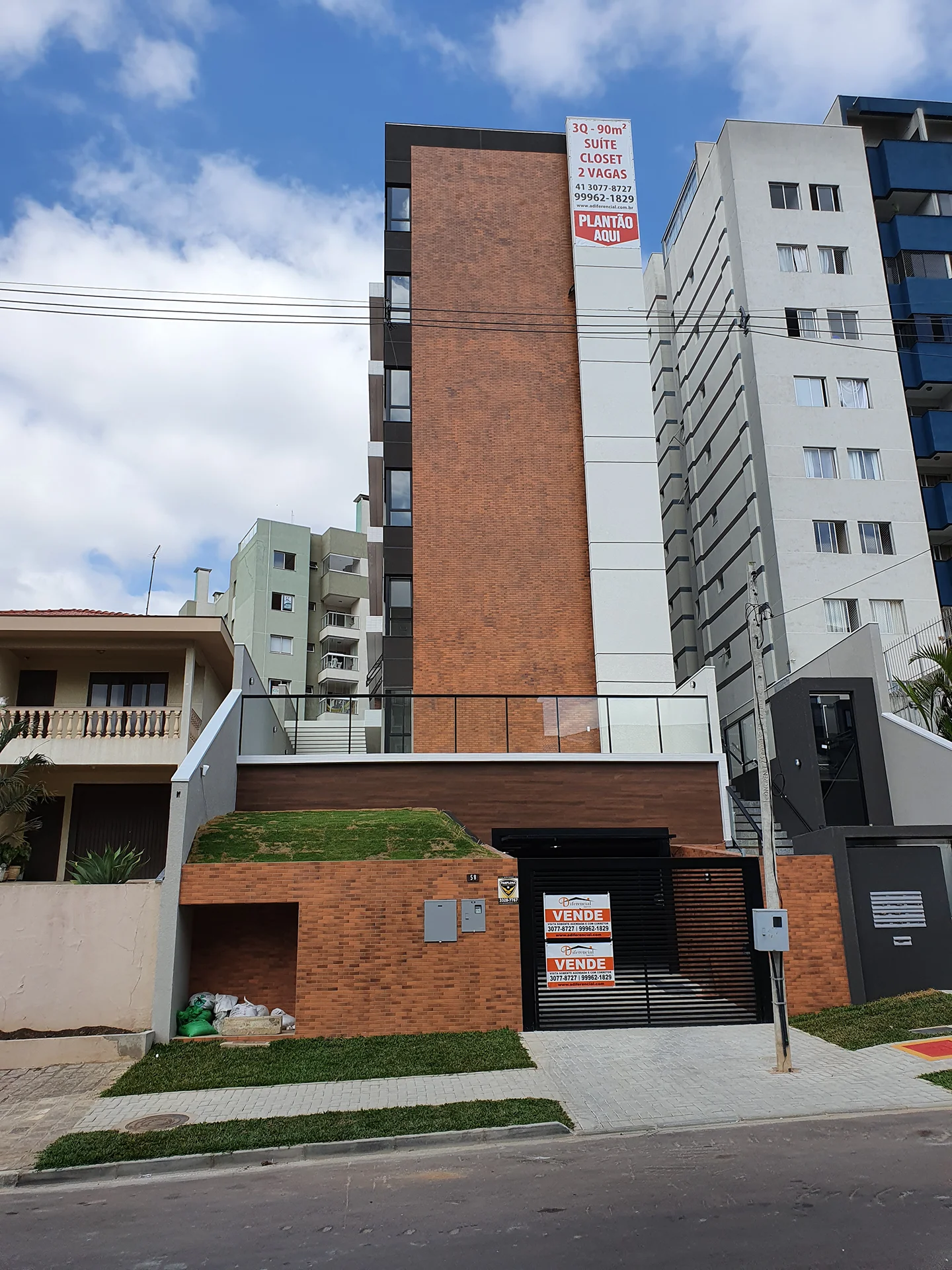 HillSide Residencial - Fachada Frontal